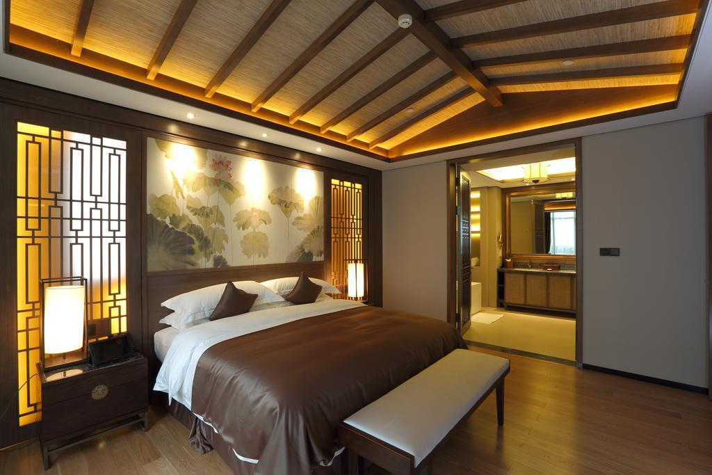 S&N Zhejiang Linhai International Hotel Номер фото