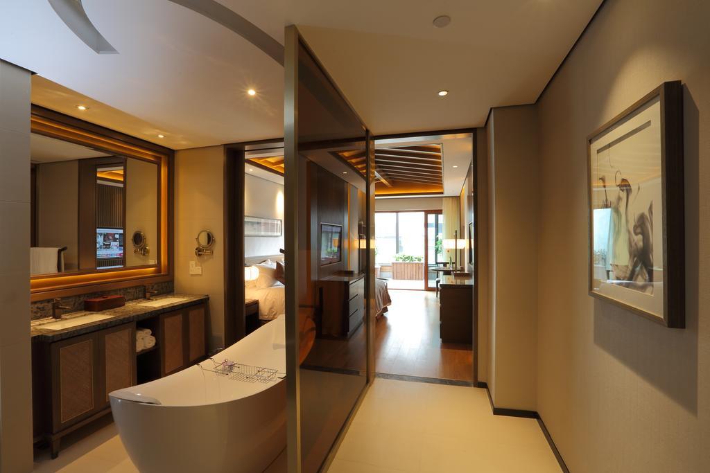 S&N Zhejiang Linhai International Hotel Номер фото