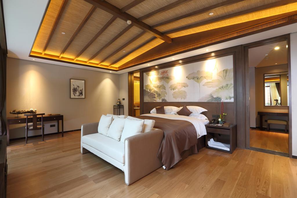 S&N Zhejiang Linhai International Hotel Номер фото