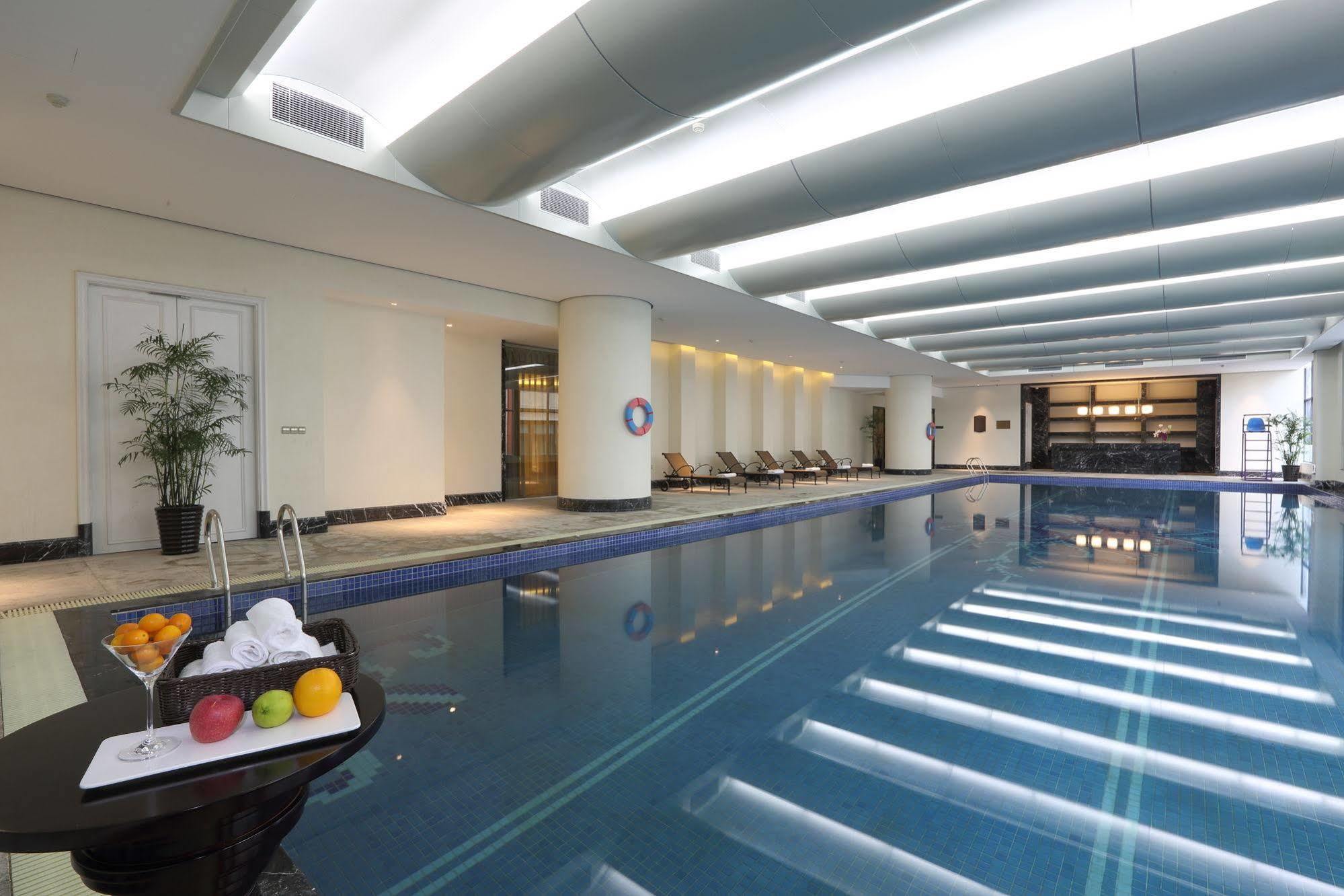 S&N Zhejiang Linhai International Hotel Екстер'єр фото